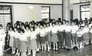 七十至八十年代志莲小学学生参加志莲净苑之诵念法会