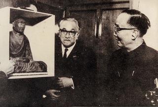1963年日本文化代表团赠送鉴真和尚坐像与中国
